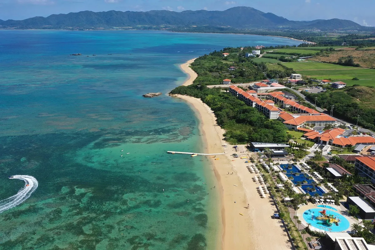 Crystal-clear waters, pristine white sand beaches – a beach resort stretching along the west coast of Ishigaki Island.