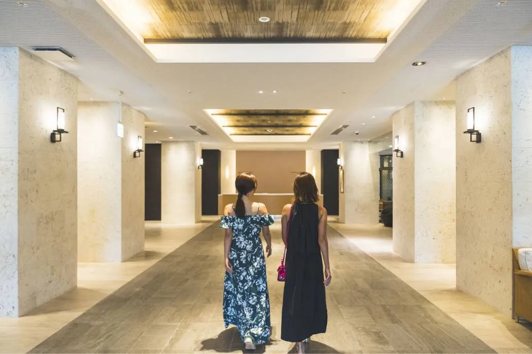 Our extensive facilities, including a swimming pool, Public Bath, coin laundry, spa, and shops, will make your stay on Ishigaki Island even more comfortable.