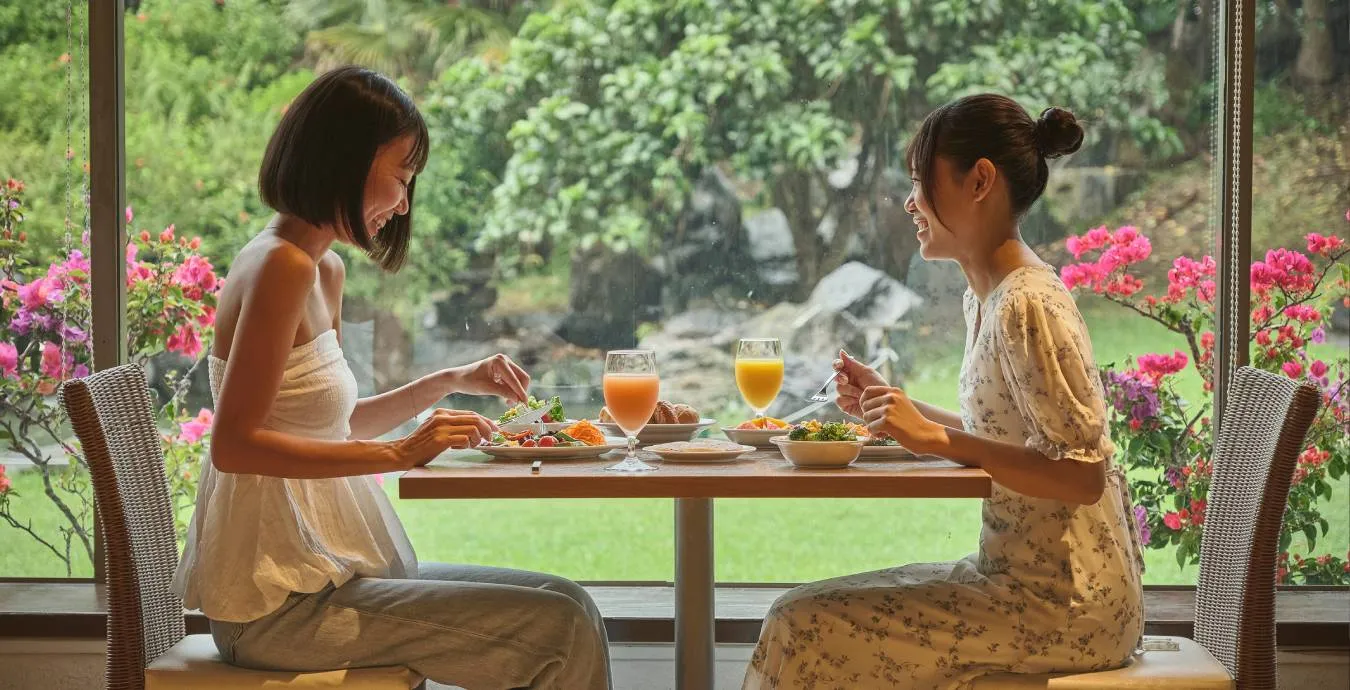 You can enjoy a memorable dining experience within the hotel.