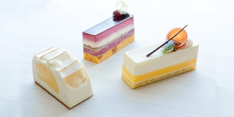 Seasonal cakes