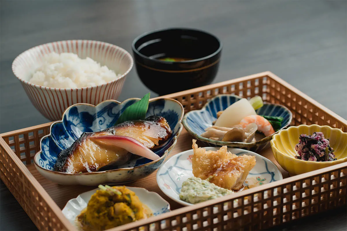 [Limited Quantity] One Soup, Three Dishes Lunch Plate (Japanese Cuisine | Shokado Bento Box)