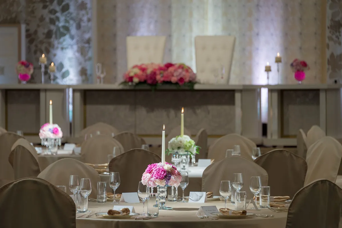 Banquet room wedding