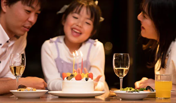 Anniversary: A hotel-made cake for a special occasion.